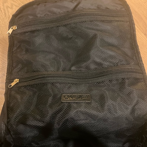 On 34th Brand - Quilted Nylon Duffle Bag, Gold Hardware - Lots of Pockets! - Picture 4 of 9